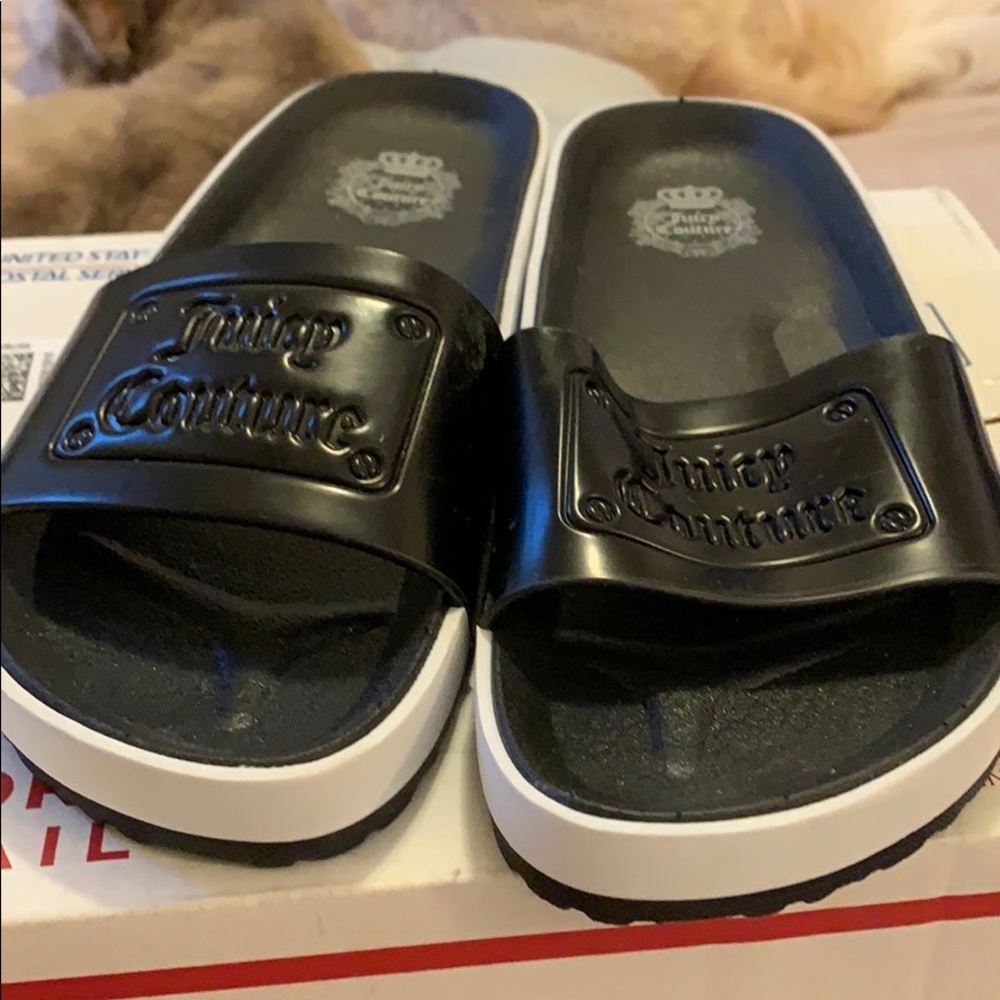 Juicy couture slippers